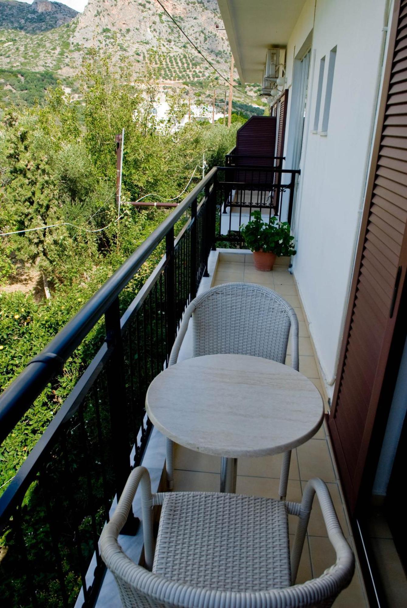 Oasis Studios Palaiochora Luaran gambar